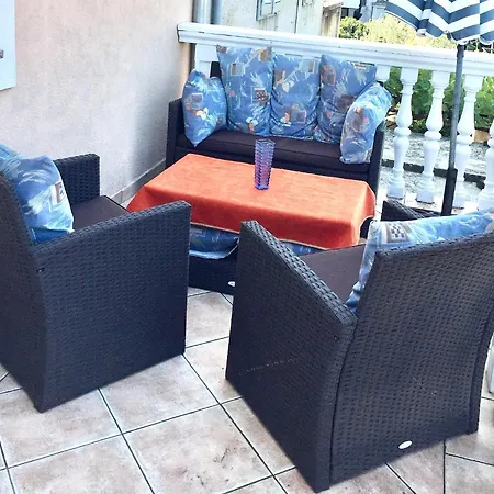 Luna Apartment Punat